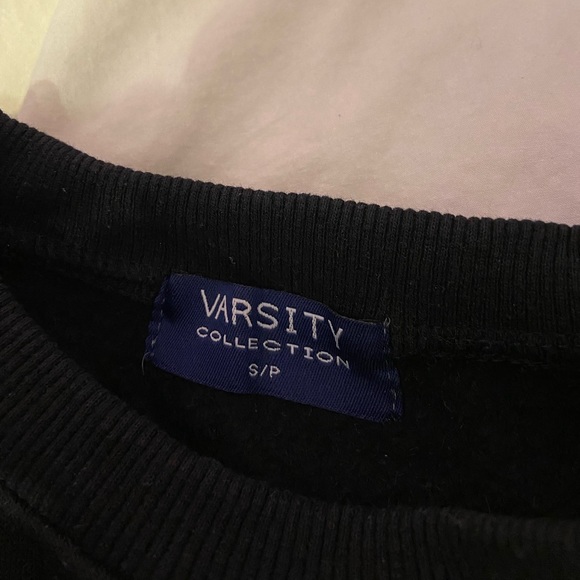 Barely worn Conestoga college crewneck - Picture 2 of 2